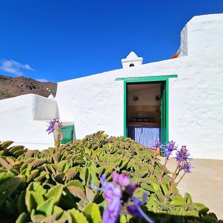 Historica Casa Con Vistas Al Jardin De Cactus Y Montanas Mogán Exterior foto